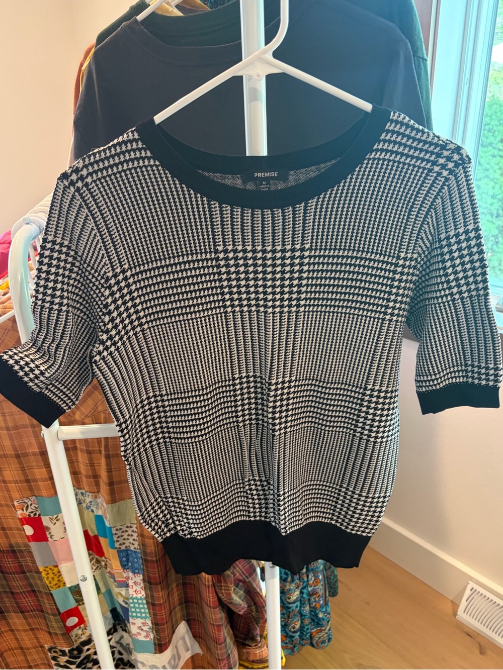 Houndstooth Short Sleeve Knit Top